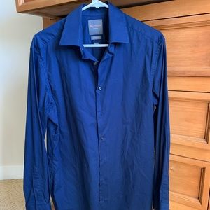 Men’s casual dress shirt